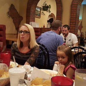 Meet your Posher, Cierra